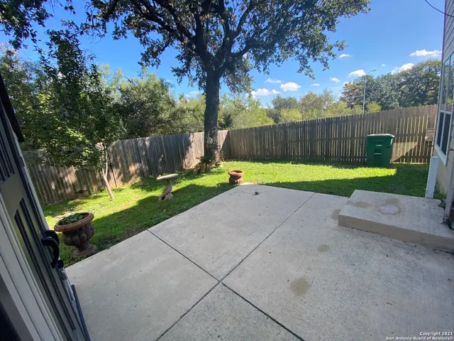 $2,100 | 707 Sycamore Moon, San Antonio, TX 78216