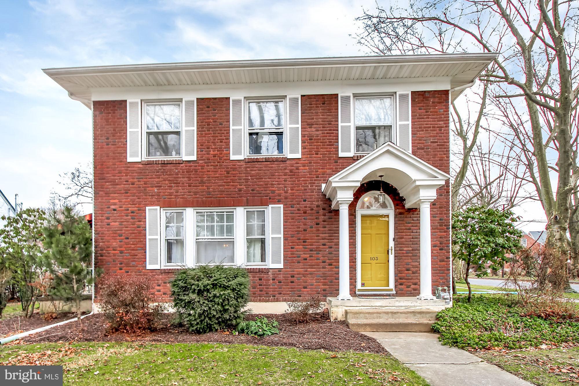 103 Lyndhurst Road York, PA 17402 - Photo 2 of 27 Tons of Character