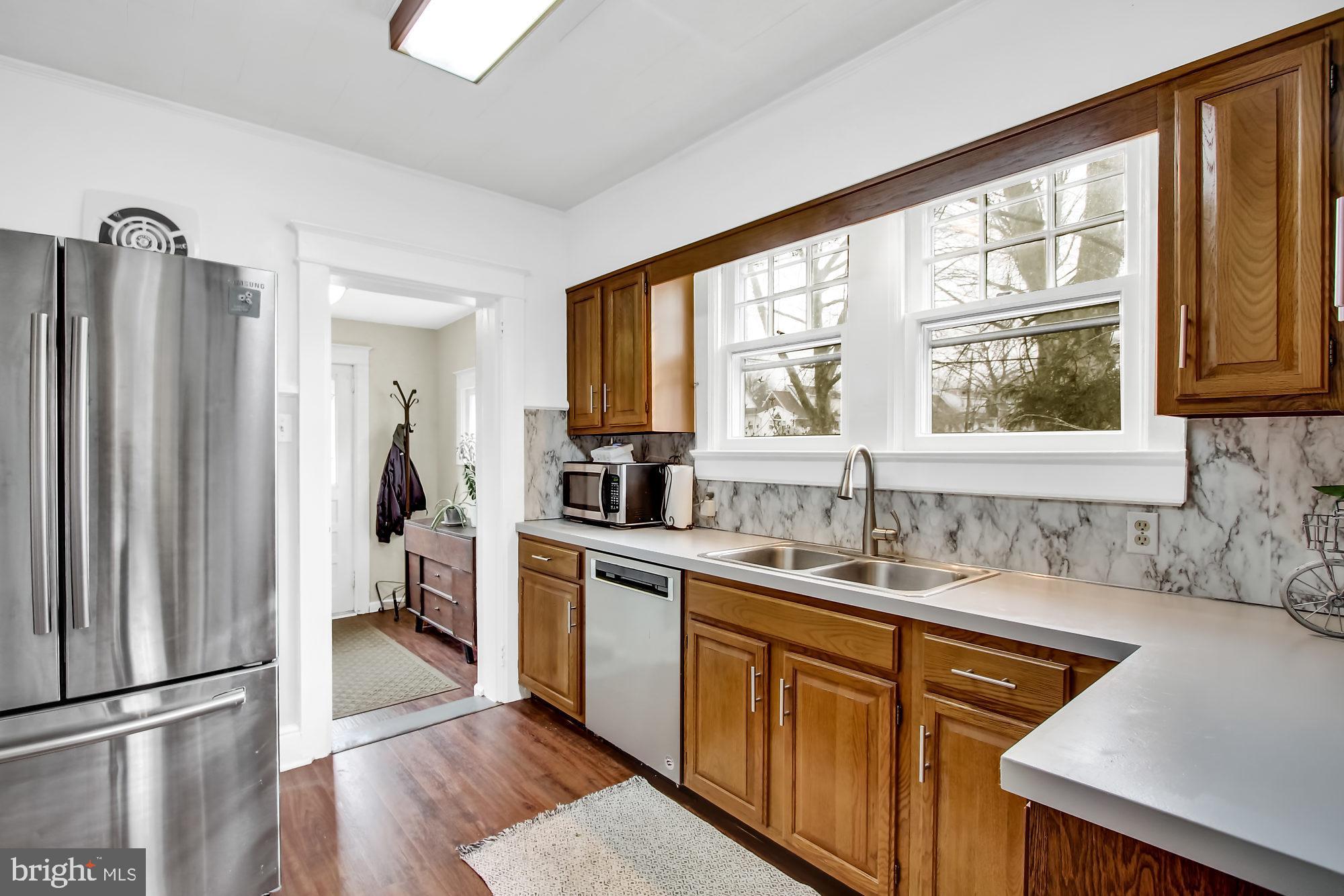 103 Lyndhurst Road York, PA 17402 - Photo 11 of 27 Gallery Image 11