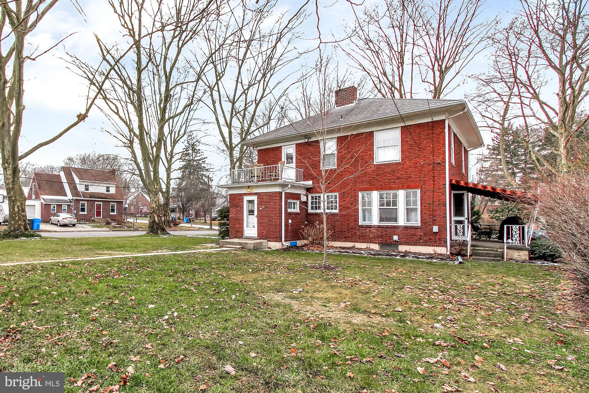 103 Lyndhurst Road York, PA 17402 - Photo 25 of 27 Large Back Yard