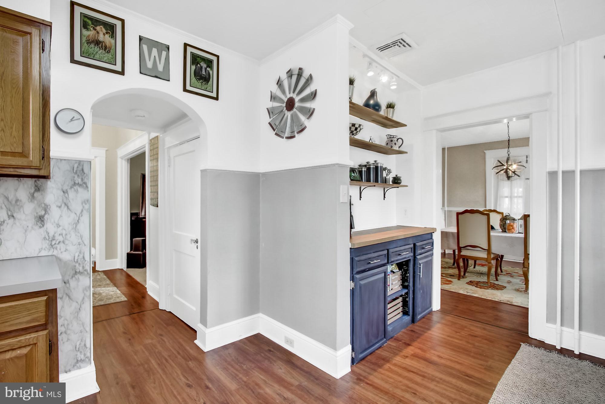 103 Lyndhurst Road York, PA 17402 - Photo 8 of 27 Updated Flooring Throughout