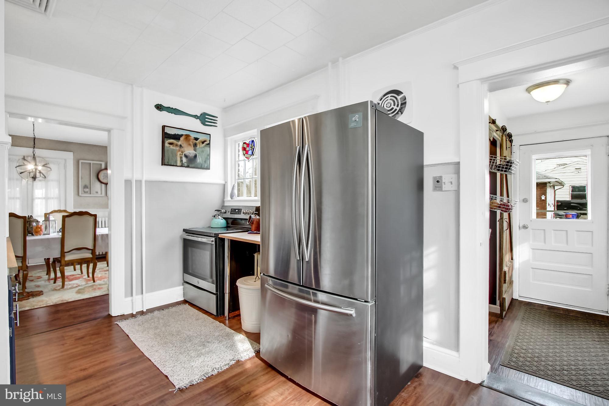 103 Lyndhurst Road York, PA 17402 - Photo 9 of 27 New Stainless-Steel Appliances
