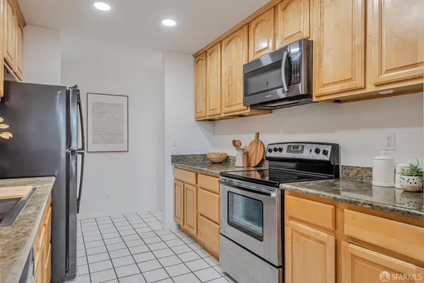 $849,000 | 340 Vallejo Drive, Unit 71, Millbrae, CA 94030