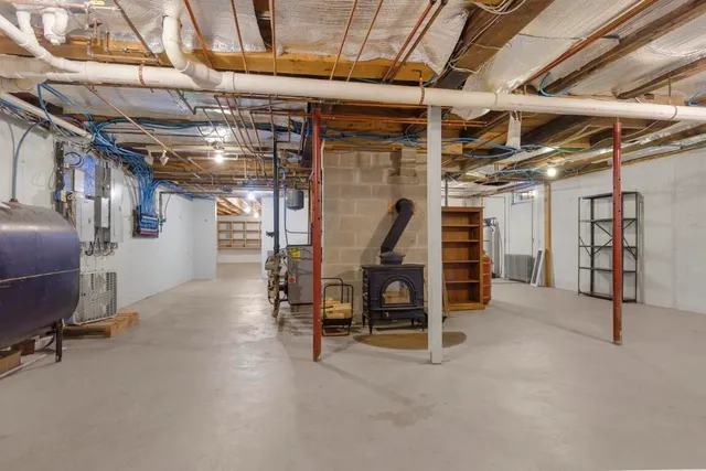 $1,395,000 | 68 Belvedere Road, Nobleboro, ME 04555