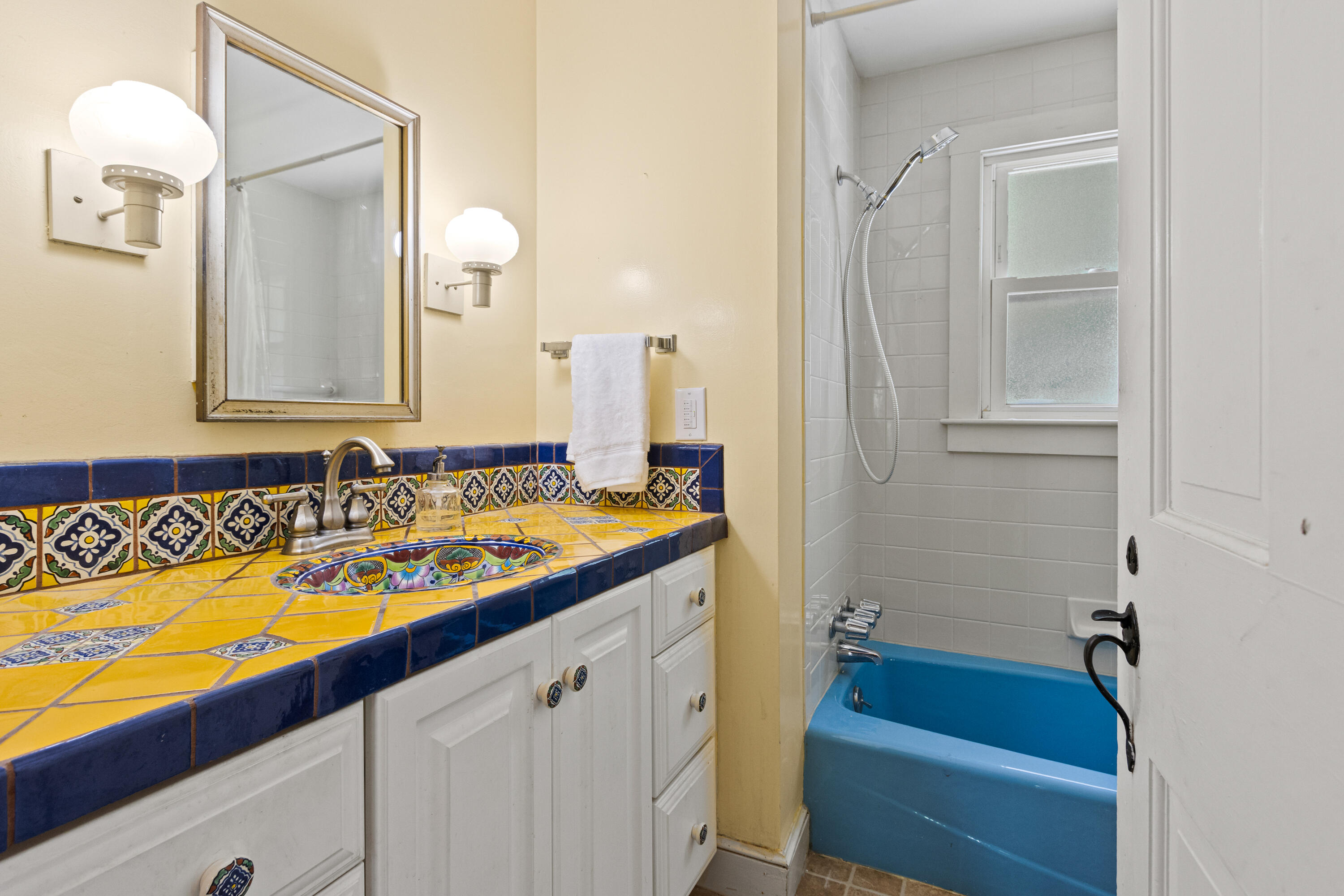 105 Brook Road Falmouth, ME 04105 - Photo 6 of 38 20250527ER-71008