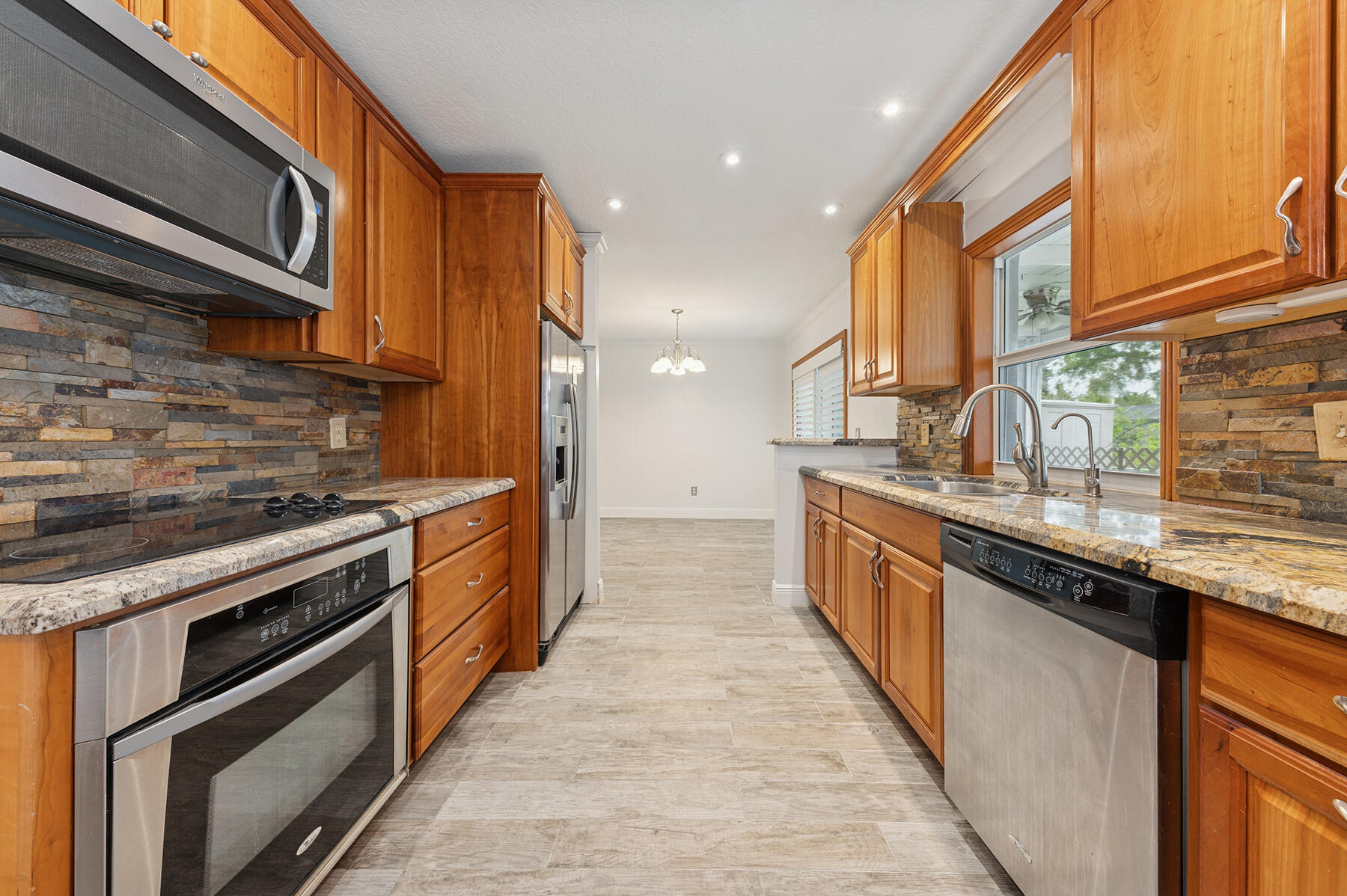 9220 Southwest 2nd Street Boca Raton, FL 33428 - Photo 8 of 16 Kitchen