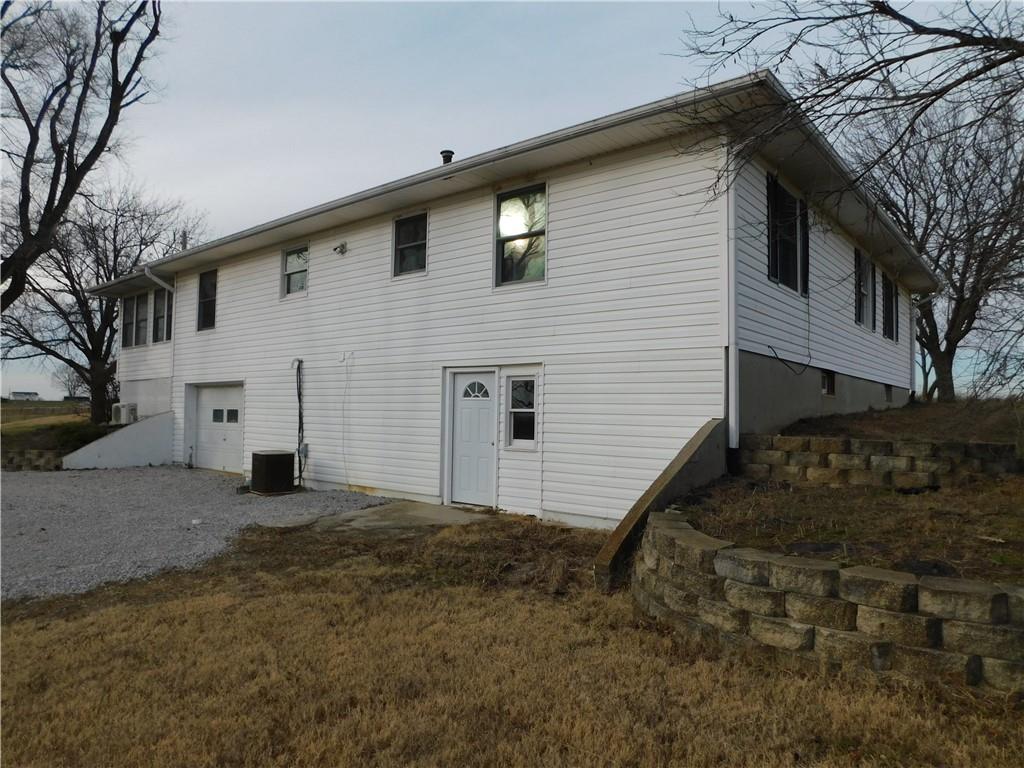473 Southeast County Road 996, Unit RURAL Butler, MO 64730 - Photo 2 of 32