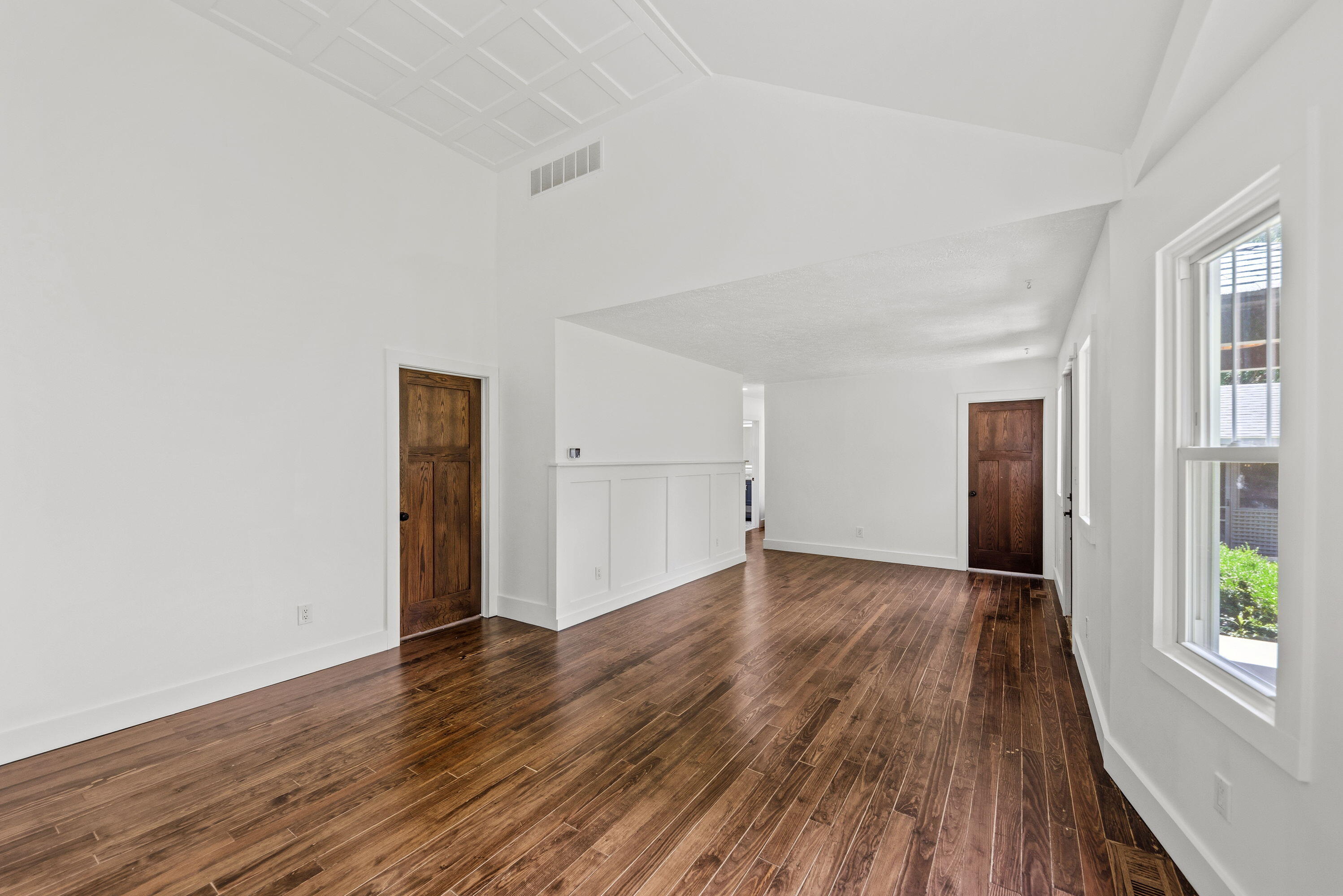 12241 Flynn Road Sawyer, MI 49125 - Photo 6 of 25 18_DavidYeeDDP_0933