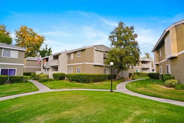 $435,000 | 27646 Susan Beth Way, Saugus, CA 91350