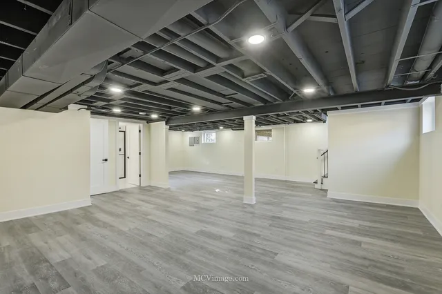 $599,900 | 10132 South Turner Avenue, Evergreen Park, IL 60805