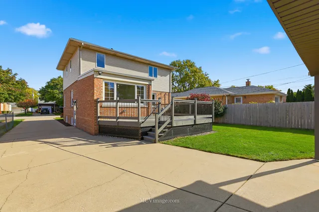 $599,900 | 10132 South Turner Avenue, Evergreen Park, IL 60805