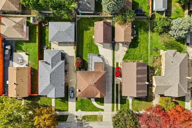 $599,900 | 10132 South Turner Avenue, Evergreen Park, IL 60805