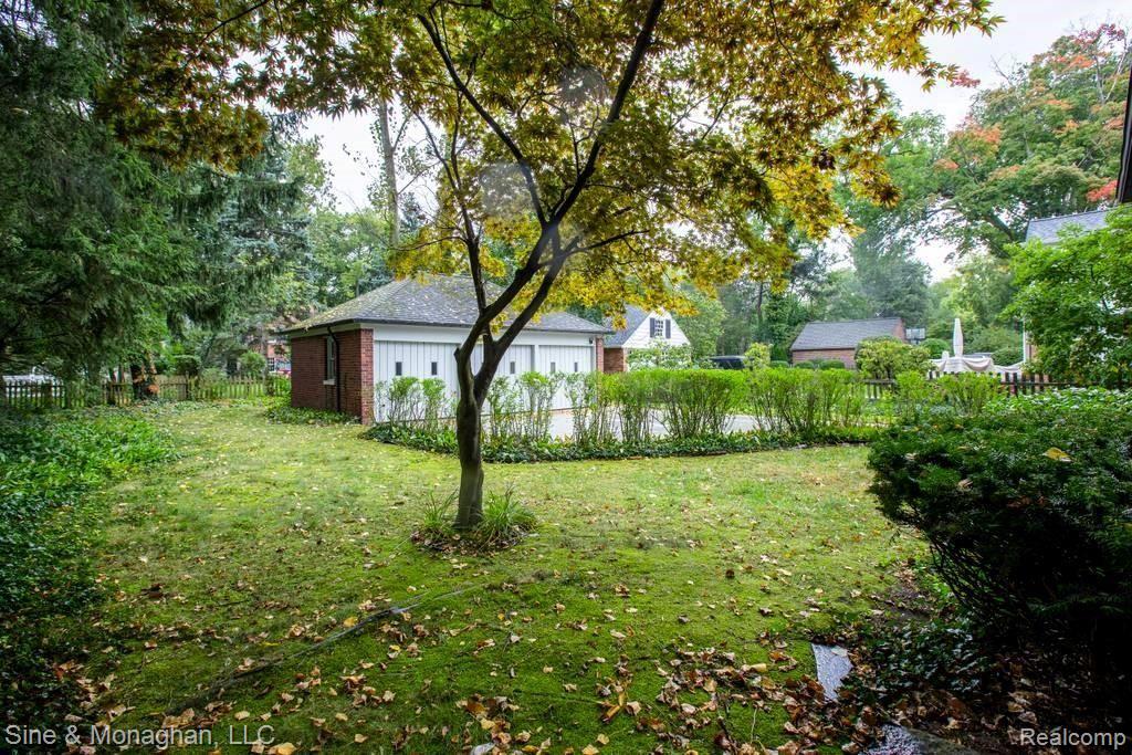 205 Merriweather Road Grosse Pointe Farms, MI 48236 - Photo 34 of 36