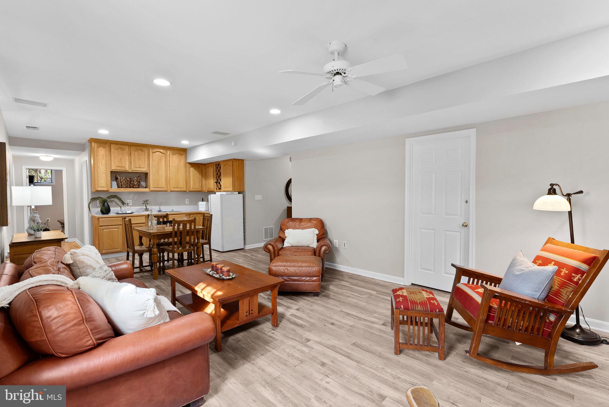 1706 Ladd Street Silver Spring, MD 20902 - Photo 45 of 62 Party central!