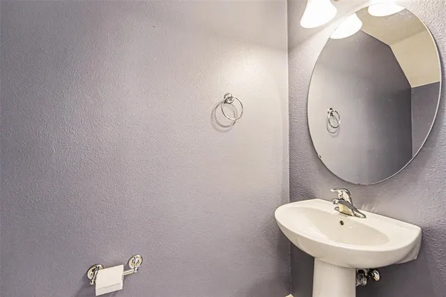 $345,000 | 5128 Bay Isle Circle, Clearwater, FL 33760