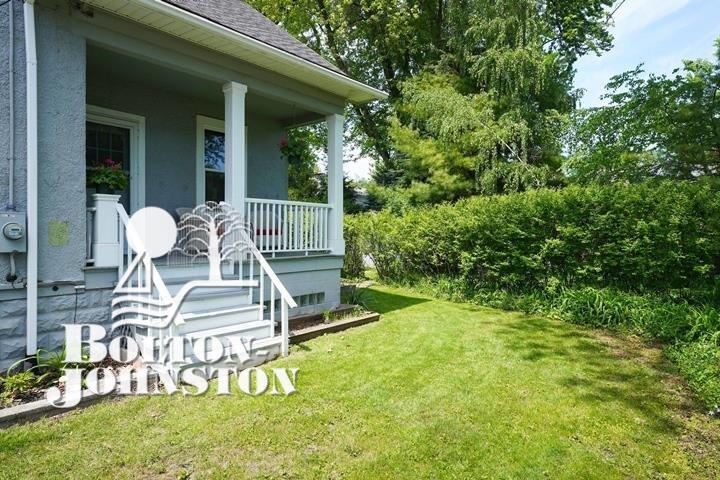 214 Moross Road Grosse Pointe, MI 48236 - Photo 23 of 35 50042588-22.JPG