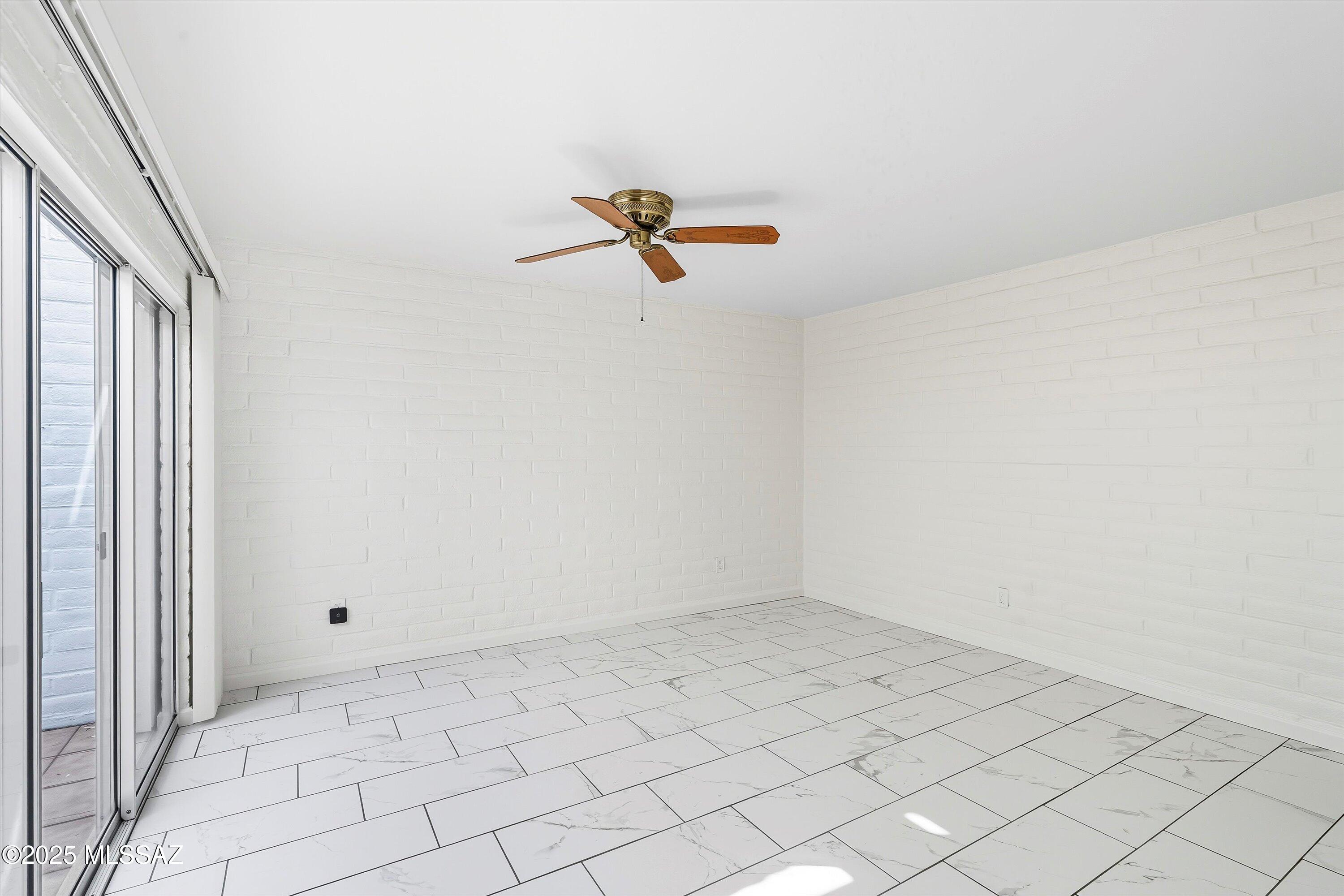 700 West Roller Coaster Road Tucson, AZ 85704 - Photo 24 of 50 Gallery Image 24