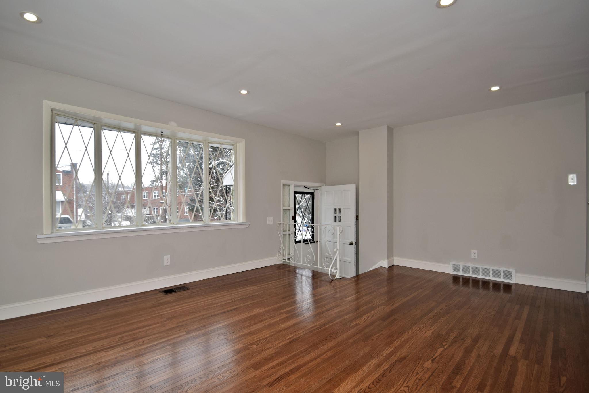 12600 Calpine Road Philadelphia, PA 19154 - Photo 4 of 32