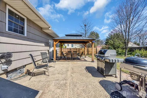 $540,000 | 267 Tabb Avenue, Piscataway, NJ 08854