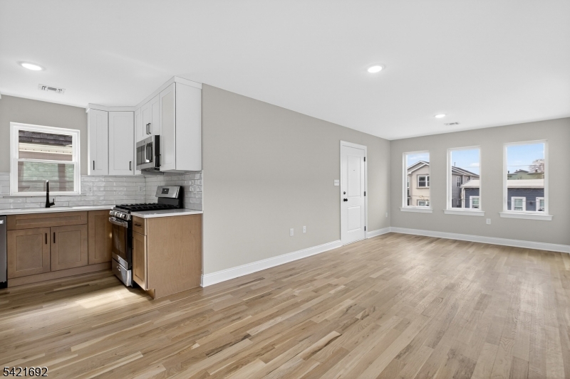 455 Fulton Street, Unit 2 Elizabeth Port, NJ 07206 - Photo 6 of 36