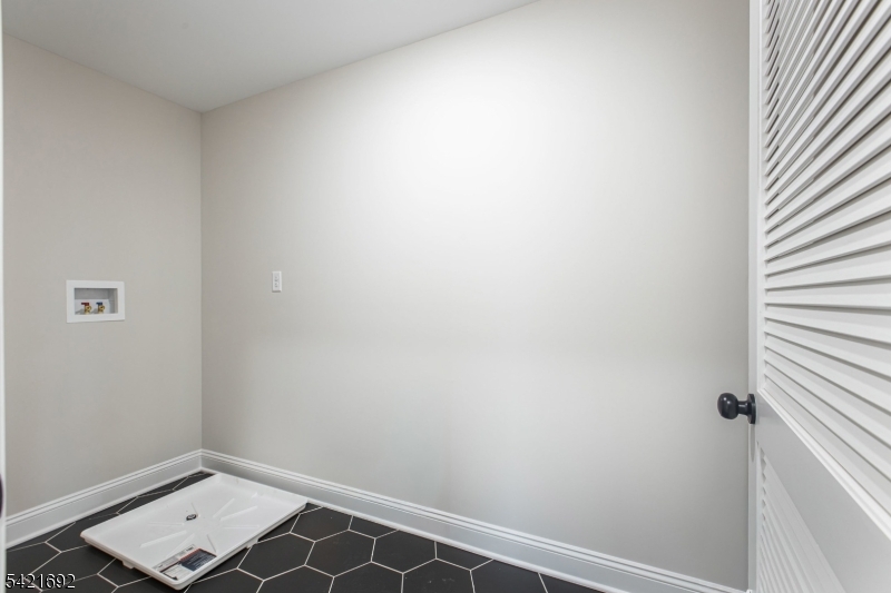 455 Fulton Street, Unit 2 Elizabeth Port, NJ 07206 - Photo 10 of 36