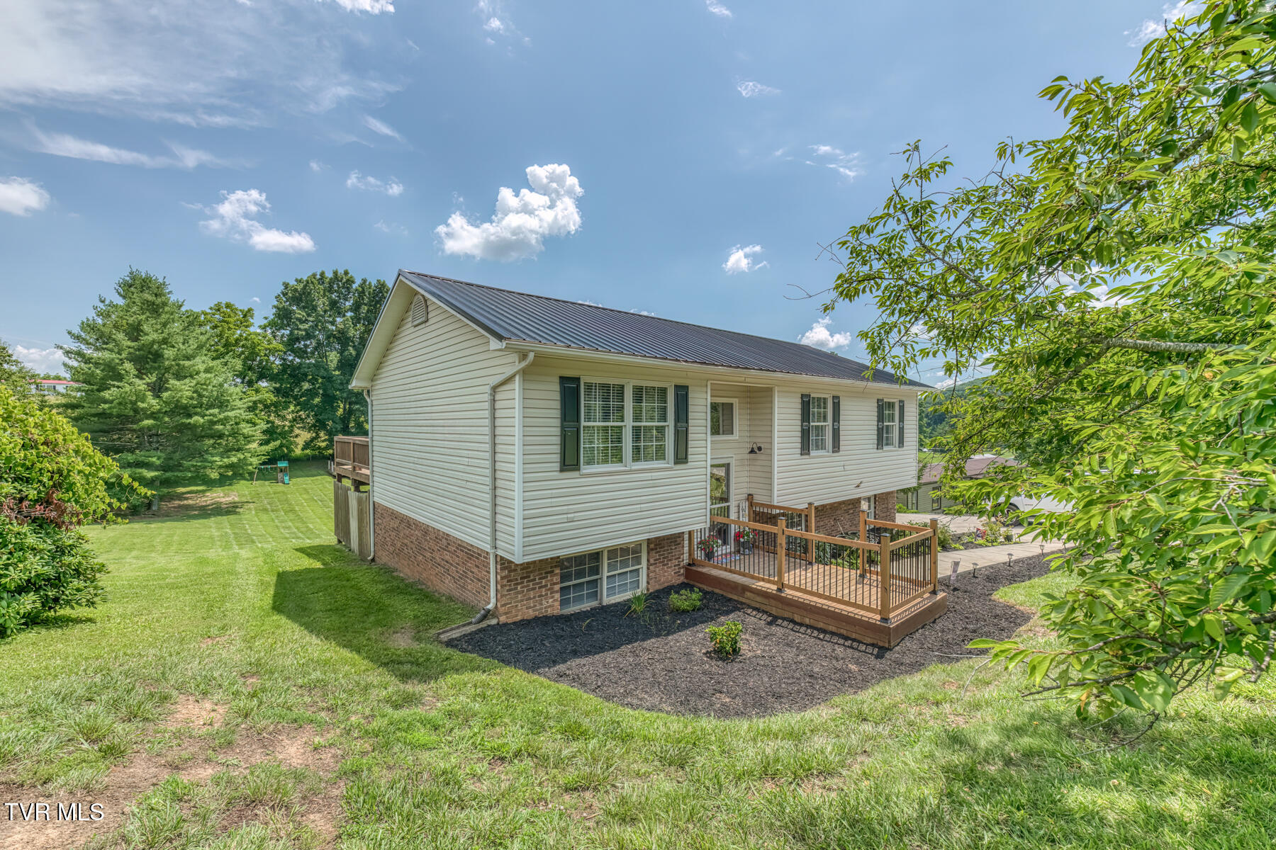 428 Hickory Hills Road Church Hill, TN 37642 - Photo 29 of 37 428 Hickory Hills Rd-29