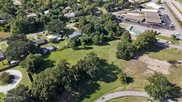 $995,000 | 502 Highway 90, Bay St. Louis, MS 39520