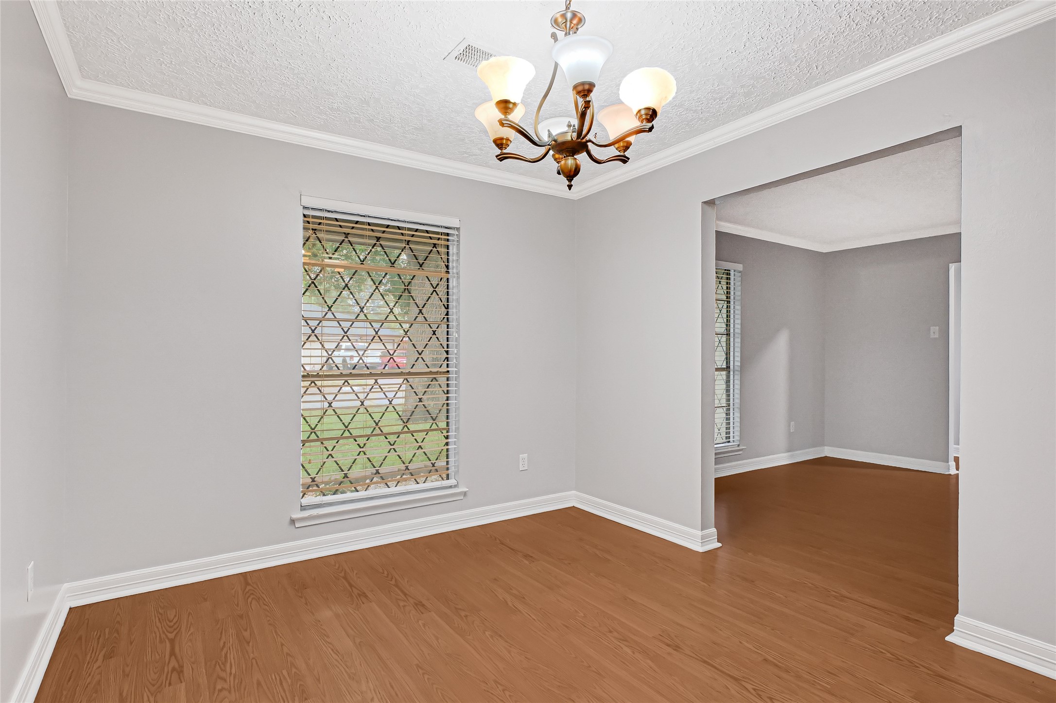 2107 North Rayburn Court Pasadena, TX 77502 - Photo 8 of 20