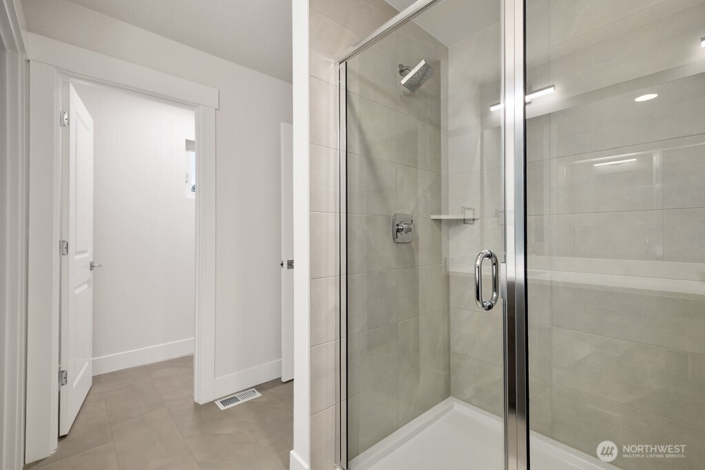 18007 Southeast 250th Place, Unit 1 Covington, WA 98042 - Photo 23 of 31