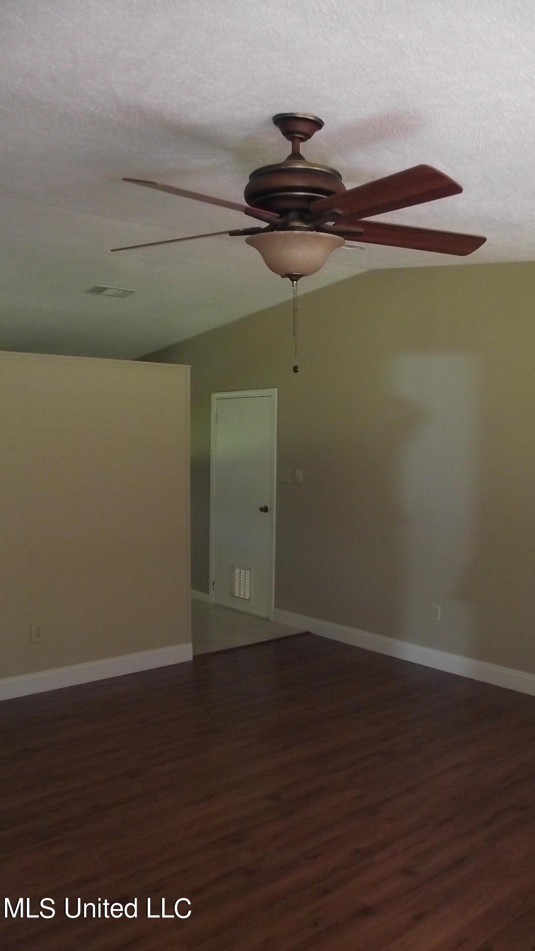 613 Ralde Circle Ridgeland, MS 39157 - Photo 5 of 26 613 Ralde Circle Spring 2022 pics Ad Fam