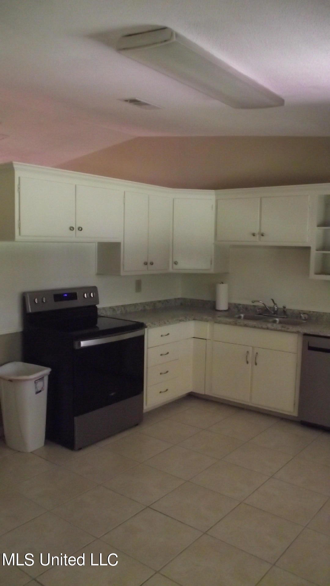613 Ralde Circle Ridgeland, MS 39157 - Photo 9 of 26 613 Ralde Circle Spring 2022 pics Ad Kit