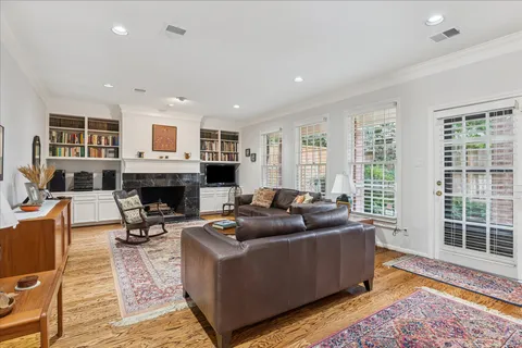 $1,299,000 | 5614 Mercer Street, Houston, TX 77005