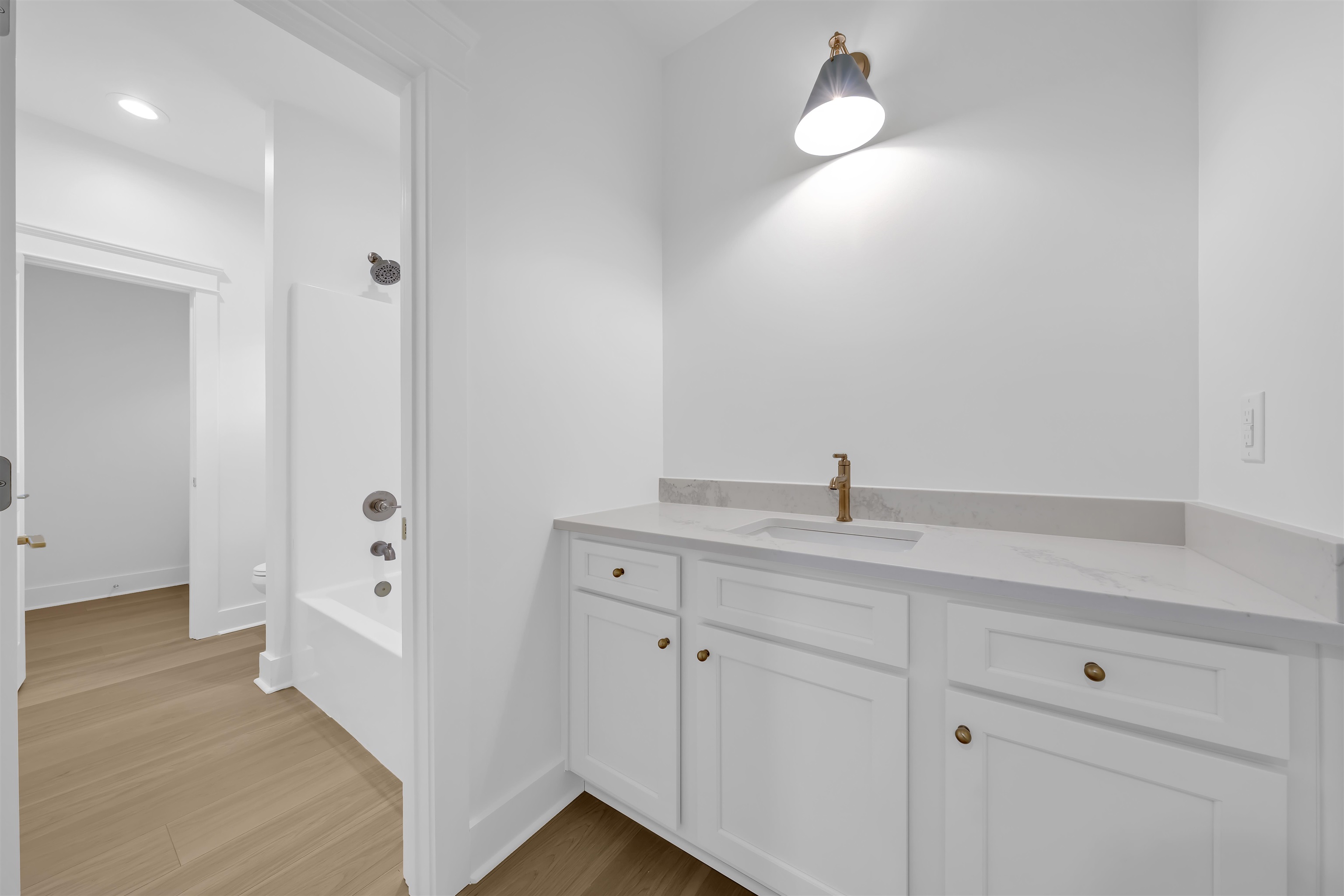 674 Oleander Street Gulf Shores, AL 36542 - Photo 25 of 33 Bathroom