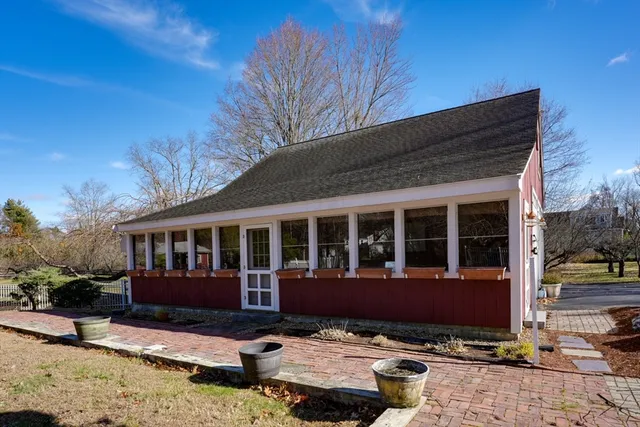 $719,900 | 144 Seven Brg Road, Lancaster, MA 01523