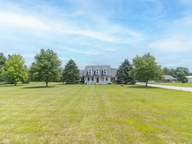 $1,150,000 | 1595 North 400 West, Greenfield, IN 46140
