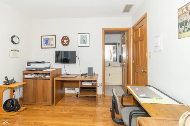 $1,150,000 | 1595 North 400 West, Greenfield, IN 46140