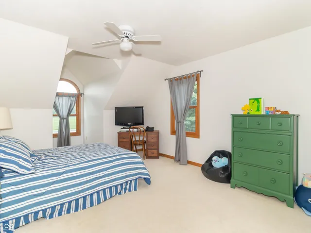 $1,150,000 | 1595 North 400 West, Greenfield, IN 46140