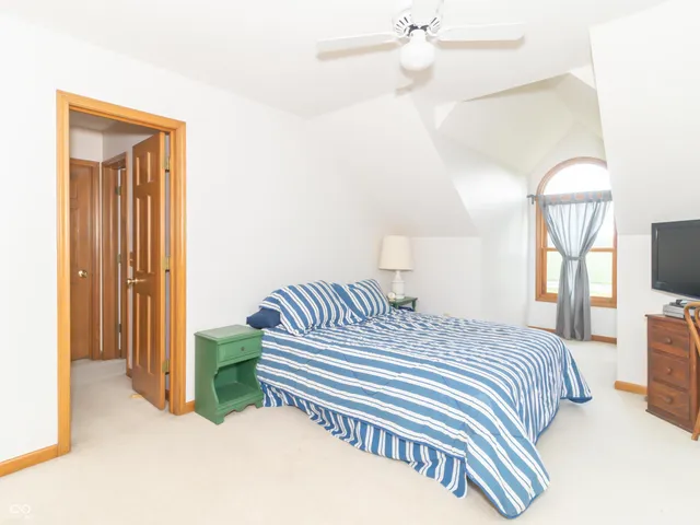 $1,150,000 | 1595 North 400 West, Greenfield, IN 46140