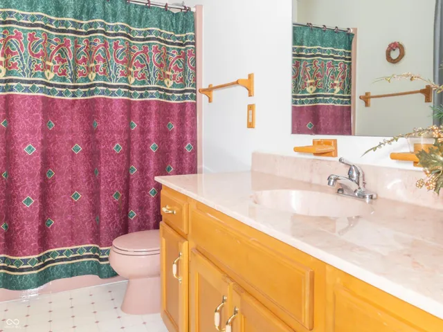 $1,150,000 | 1595 North 400 West, Greenfield, IN 46140