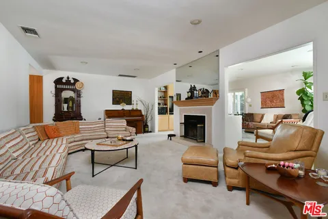 $1,799,000 | Undisclosed Address, Encino, CA 91436