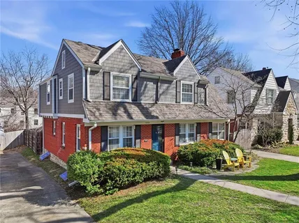 $500,000 | 1248 West 71st Terrace, Kansas City, MO 64114
