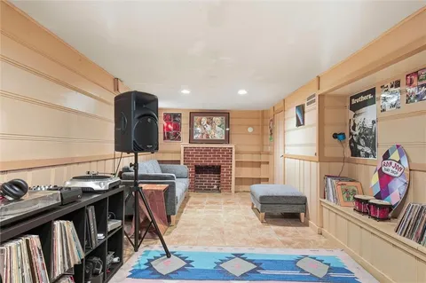 $500,000 | 1248 West 71st Terrace, Kansas City, MO 64114