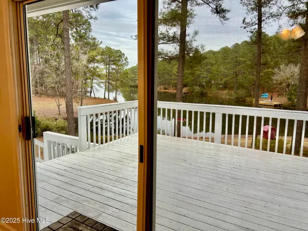 $475,000 | 30081 West Lake Drive, Wagram, NC 28396