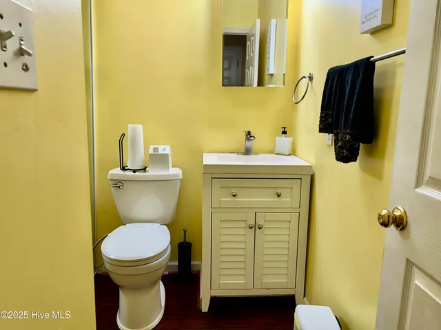 $475,000 | 30081 West Lake Drive, Wagram, NC 28396