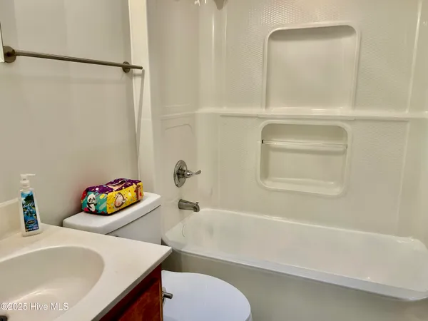 $475,000 | 30081 West Lake Drive, Wagram, NC 28396