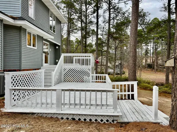 $475,000 | 30081 West Lake Drive, Wagram, NC 28396