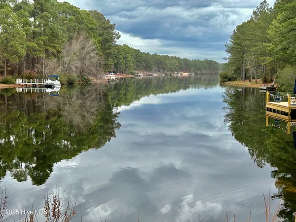 $475,000 | 30081 West Lake Drive, Wagram, NC 28396