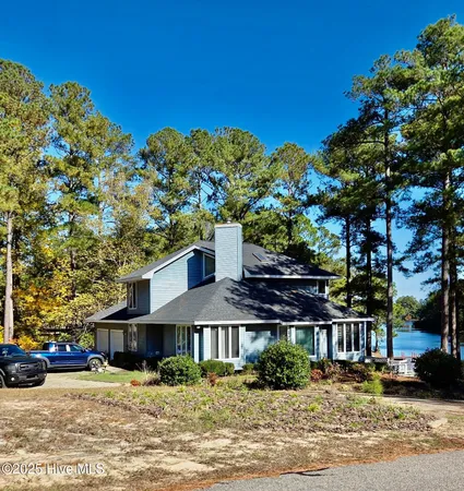 $475,000 | 30081 West Lake Drive, Wagram, NC 28396