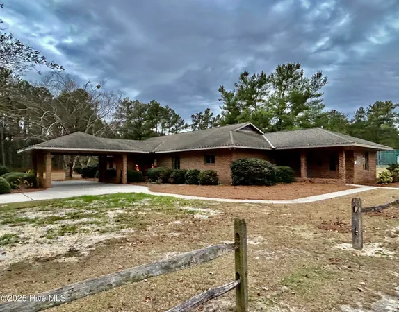 $475,000 | 30081 West Lake Drive, Wagram, NC 28396