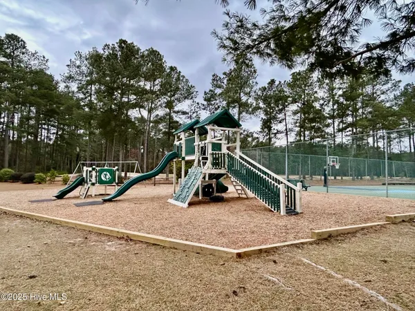 $475,000 | 30081 West Lake Drive, Wagram, NC 28396